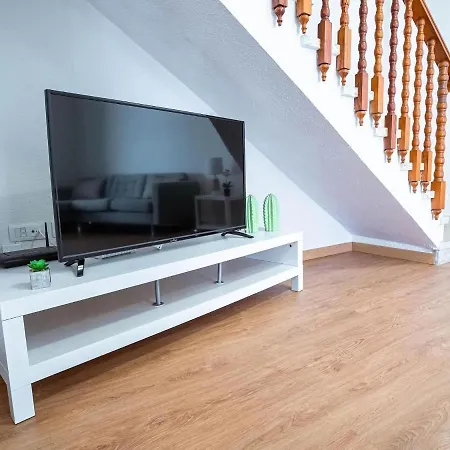 Belvilla By Oyo Apartment In Arona Apartman *