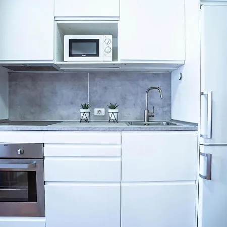 Belvilla By Oyo Apartment In Arona Apartman *
